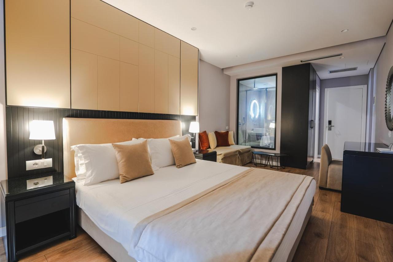 Hotel Oasis Саранда Экстерьер фото