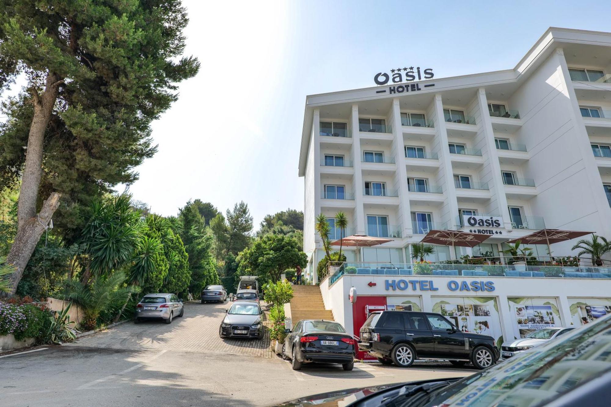 Hotel Oasis Саранда Экстерьер фото